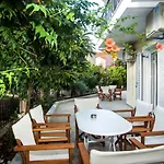 Captain Georgio Apartment *