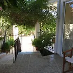 Captain Georgio Apartment