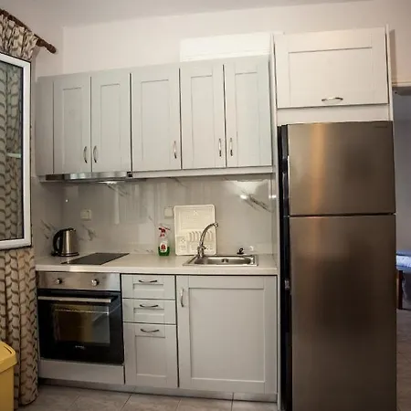 Captain Georgio بوروس