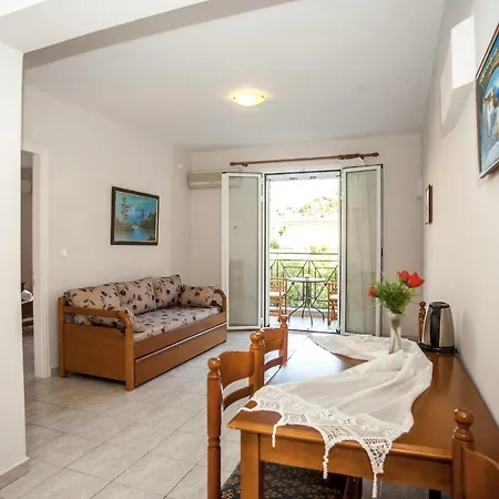 Captain Georgio بوروس